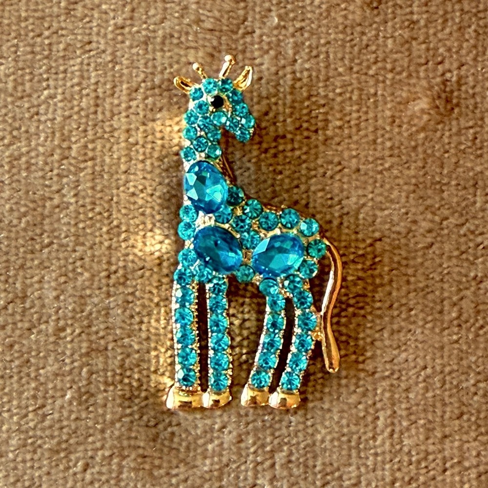 Mint Giraffe Crystal‎ Animal Pin Brooch Gold Tone Teal Rhinestone Jewelry